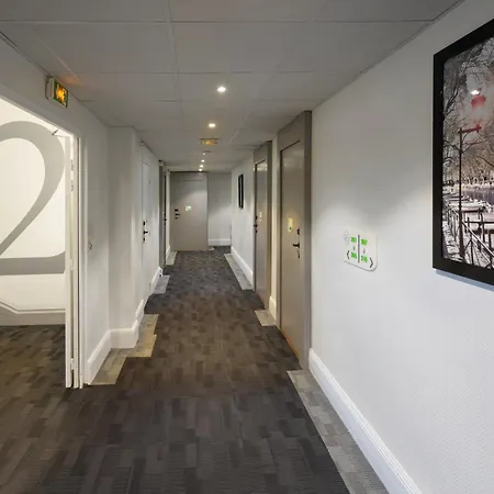 Campanile Centre - Gare מלון 3*