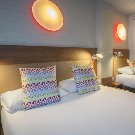 Hotel Campanile Centre - Gare Annecy