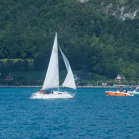 Campanile Centre - Gare Hotel Annecy