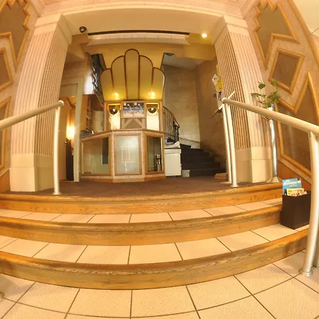 Hotel Campanile Centre - Gare