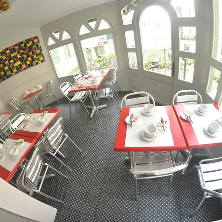 Campanile Centre - Gare מלון 3*