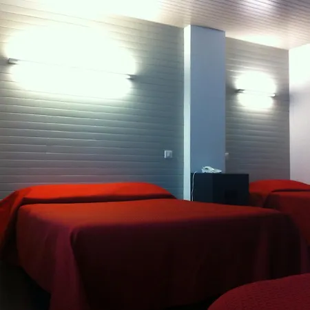 Campanile Centre - Gare מלון 3*