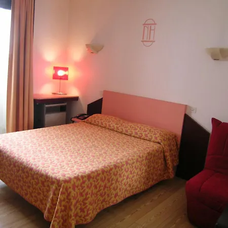 Campanile Centre - Gare 3* Annecy